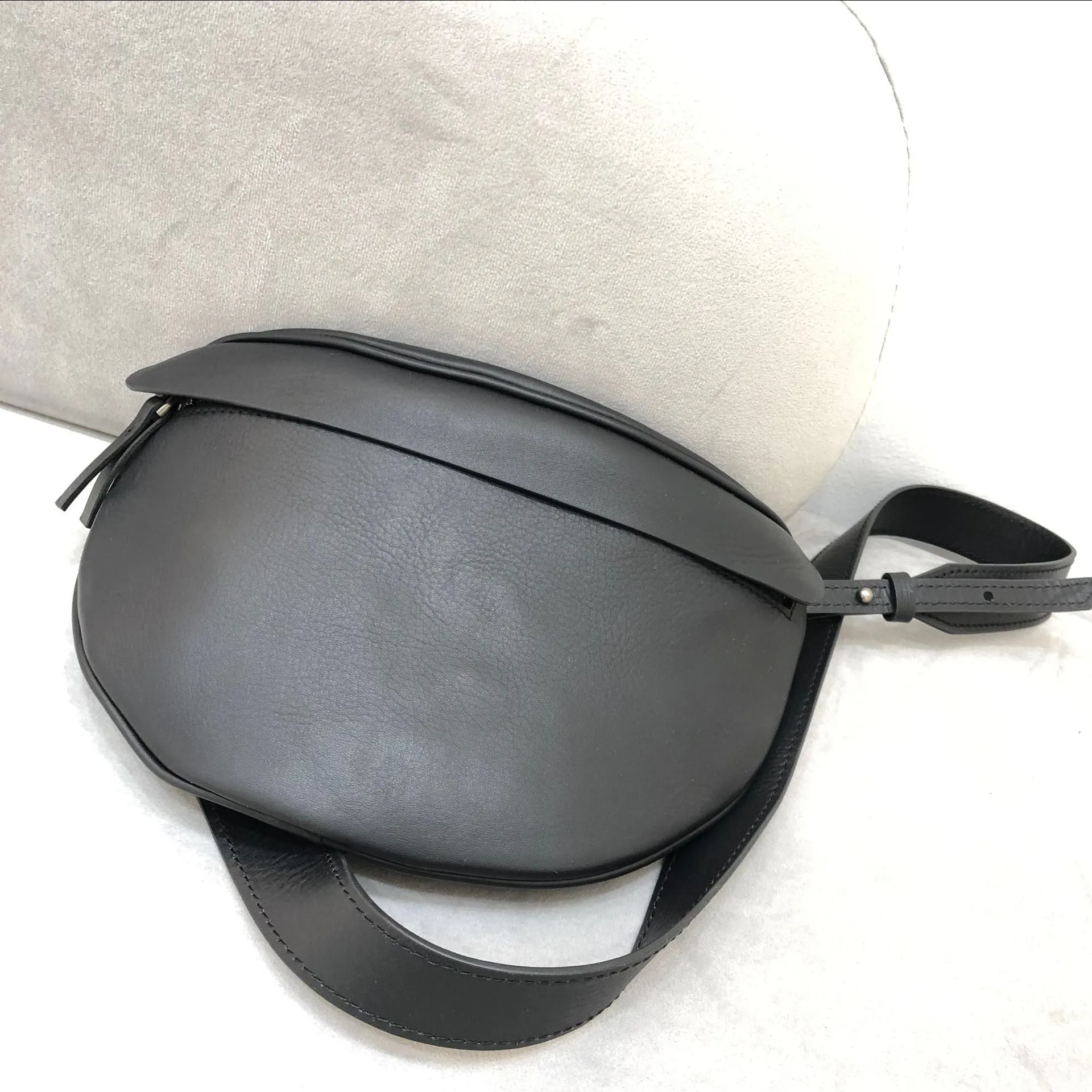 Cool Women's Crossbody Chest Bag Leather Sling Bags For Women