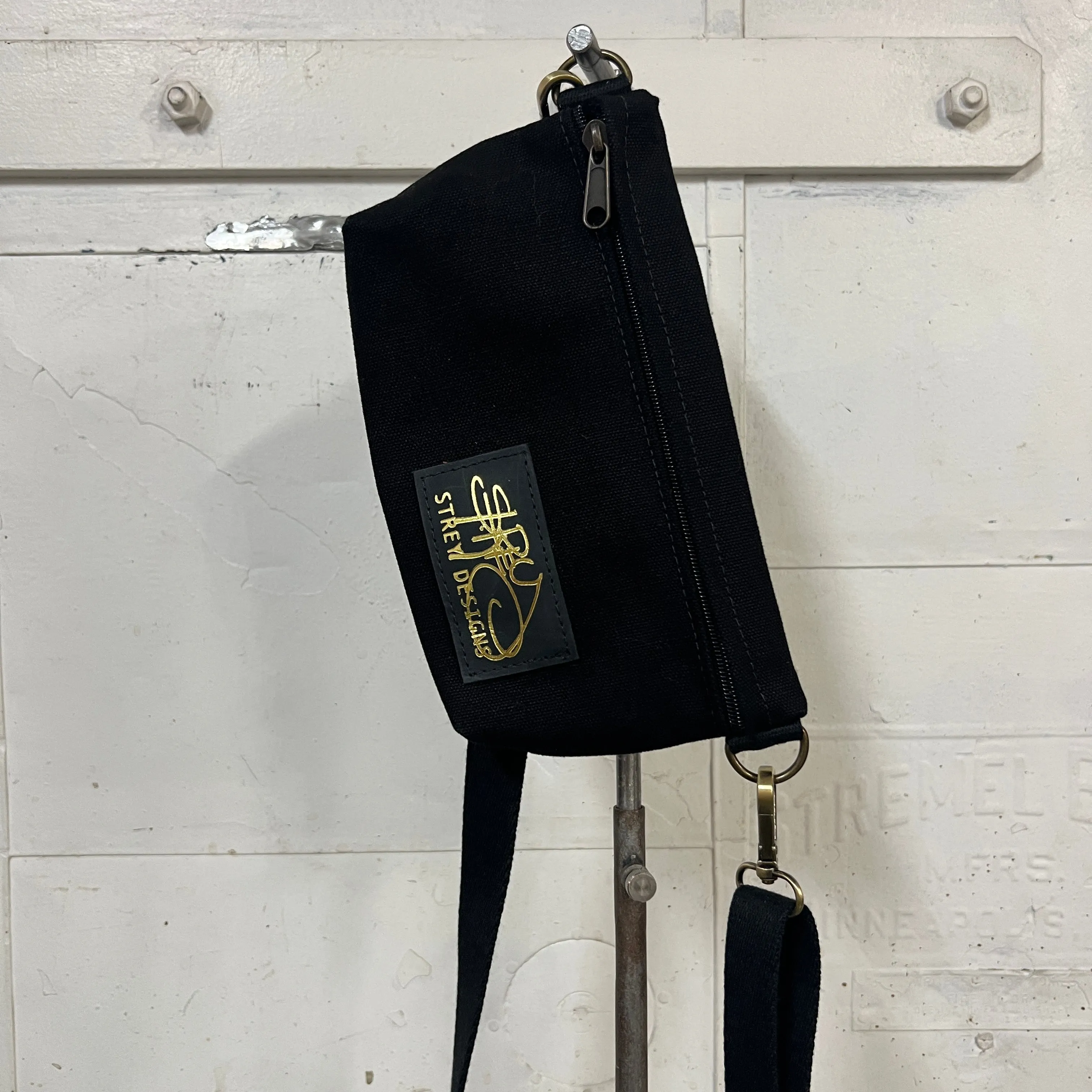 HIP POUCH