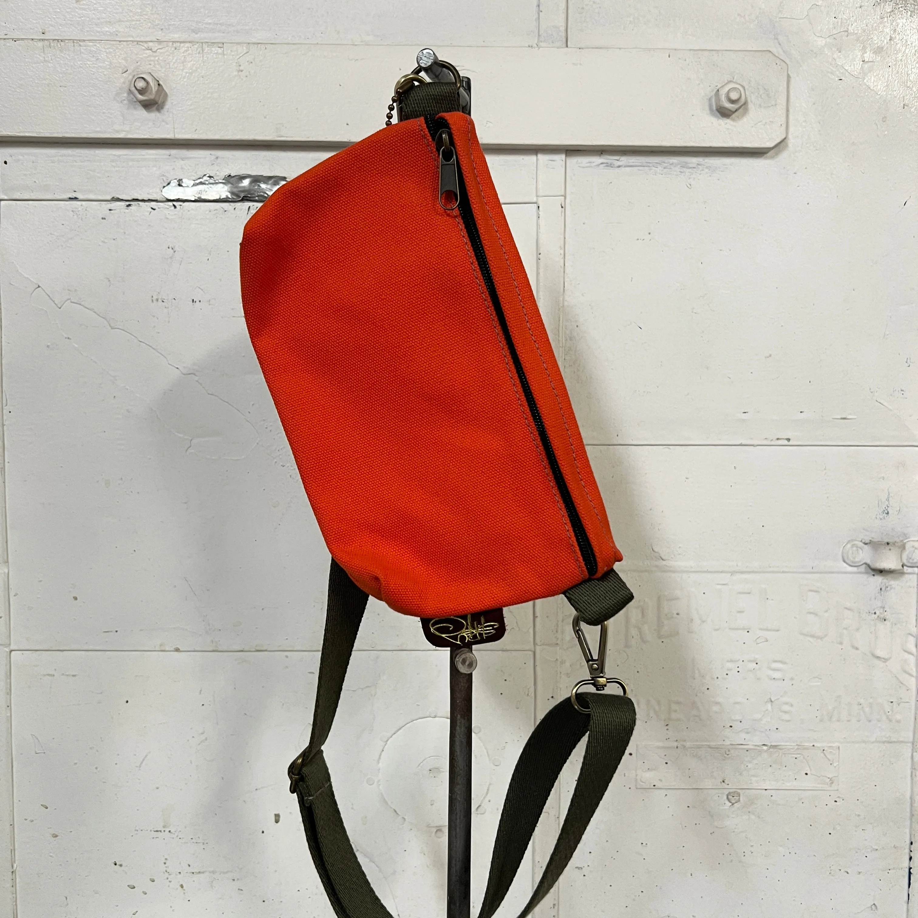 HIP POUCH