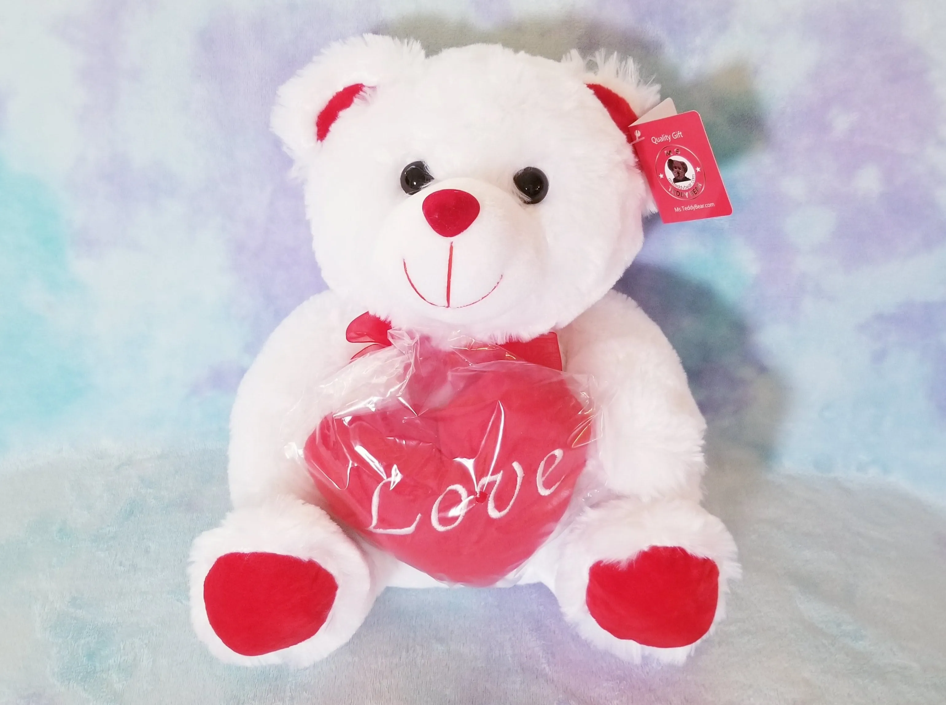 LOVE BEAR – 12” SITTING WHITE BEAR